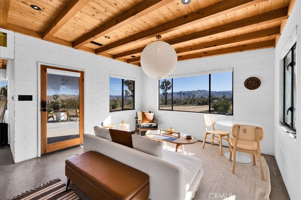 Image 13 of property listing at 5437 Paradise View Road, Yucca Valley, CA 92284