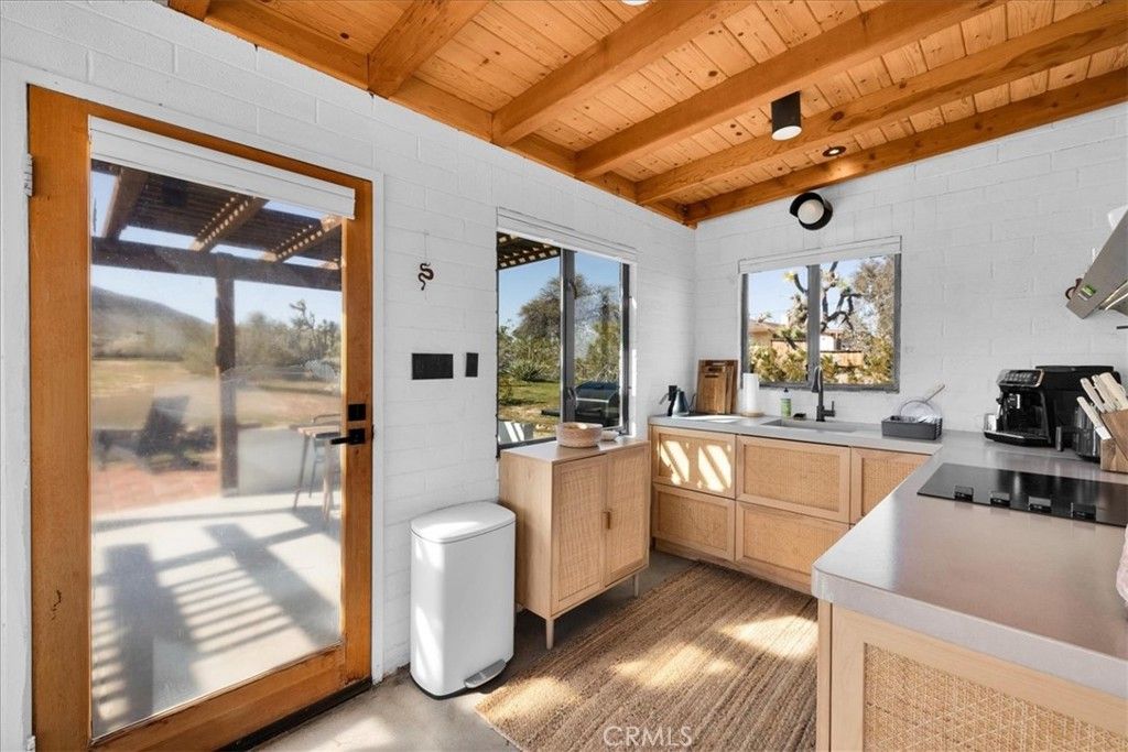 Image 19 of property listing at 5437 Paradise View Road, Yucca Valley, CA 92284