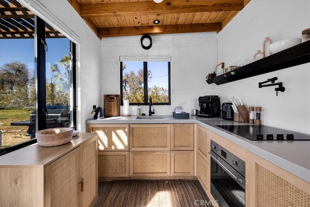 Image 22 of property listing at 5437 Paradise View Road, Yucca Valley, CA 92284