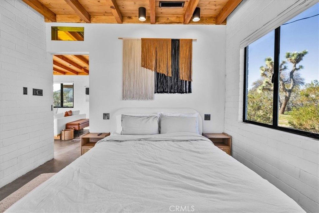 Image 27 of property listing at 5437 Paradise View Road, Yucca Valley, CA 92284