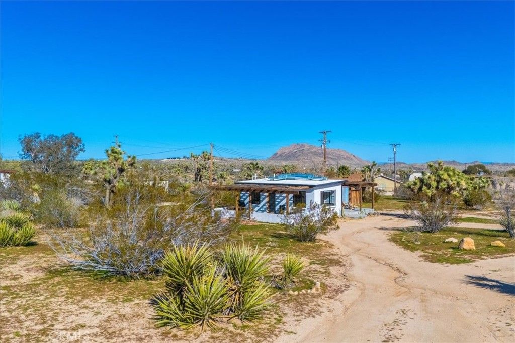 Image 31 of property listing at 5437 Paradise View Road, Yucca Valley, CA 92284