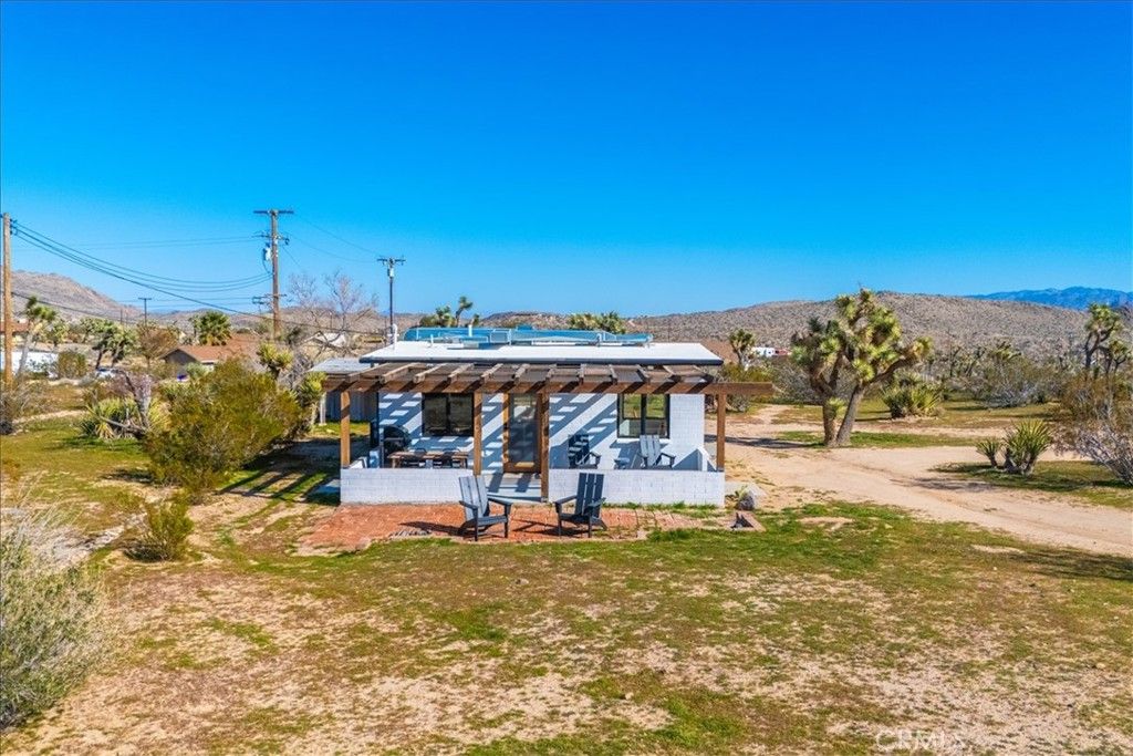 Image 32 of property listing at 5437 Paradise View Road, Yucca Valley, CA 92284