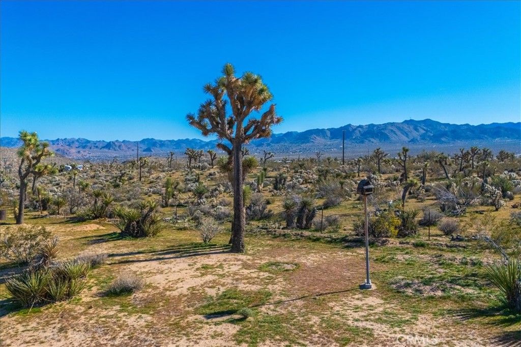 Image 36 of property listing at 5437 Paradise View Road, Yucca Valley, CA 92284