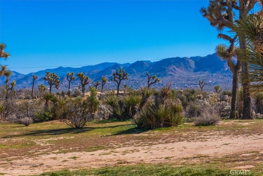 Image 61 of property listing at 5437 Paradise View Road, Yucca Valley, CA 92284