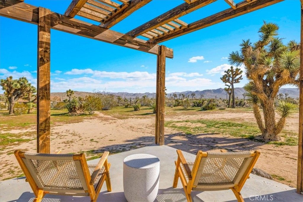 Image 8 of property listing at 5437 Paradise View Road, Yucca Valley, CA 92284