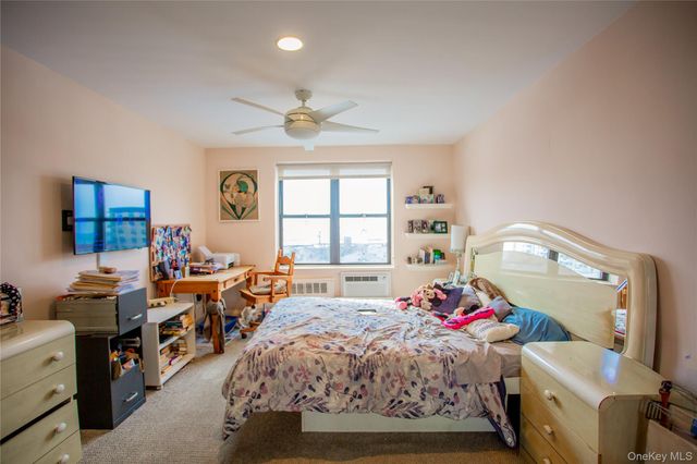 333 E Broadway 4G, Long Beach, NY 11561