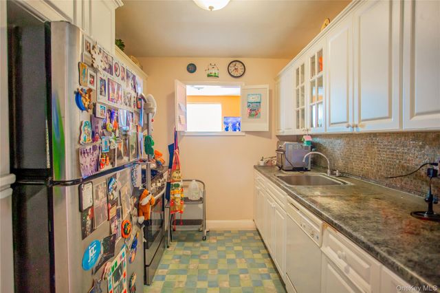 333 E Broadway 4G, Long Beach, NY 11561