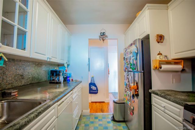 333 E Broadway 4G, Long Beach, NY 11561