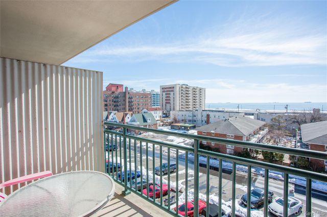 333 E Broadway 4G, Long Beach, NY 11561