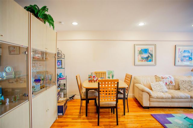 333 E Broadway 4G, Long Beach, NY 11561