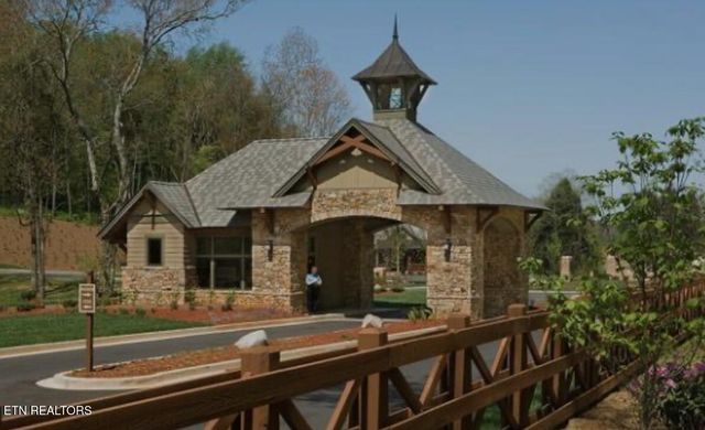 2148 Old Dogwood Tr, Loudon, TN 37774