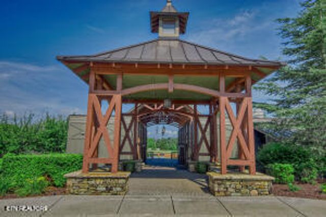 2148 Old Dogwood Tr, Loudon, TN 37774