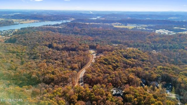 2148 Old Dogwood Tr, Loudon, TN 37774