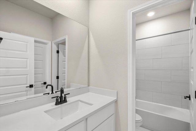 5900 Whisper Creek DR 413, Georgetown, TX 78628