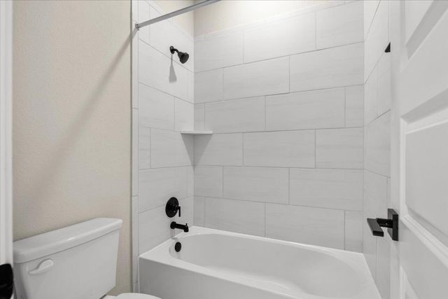 5900 Whisper Creek DR 413, Georgetown, TX 78628