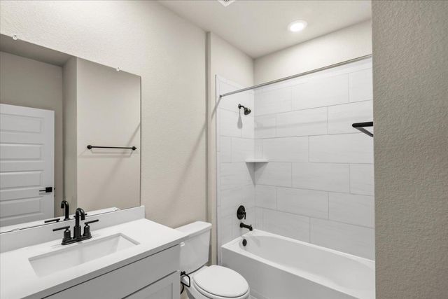 5900 Whisper Creek DR 413, Georgetown, TX 78628