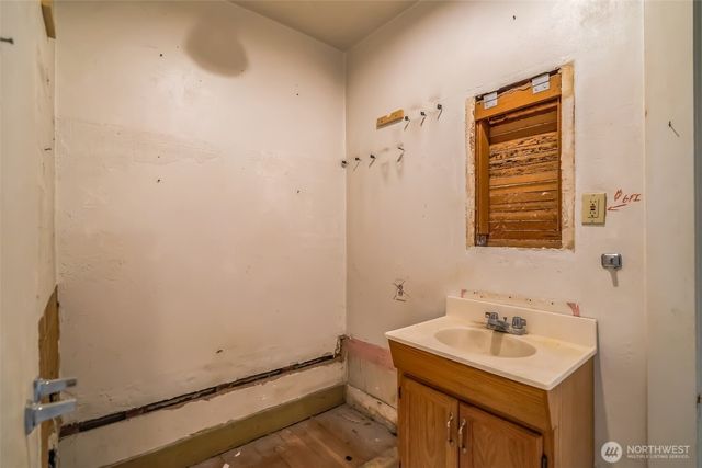 7105 NE 58th Ave, Vancouver, WA 98661