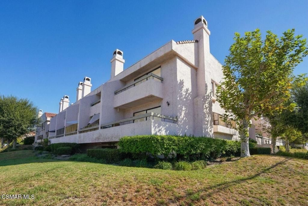 9906 Owensmouth Avenue 14, Chatsworth, CA 91311 — photo 3