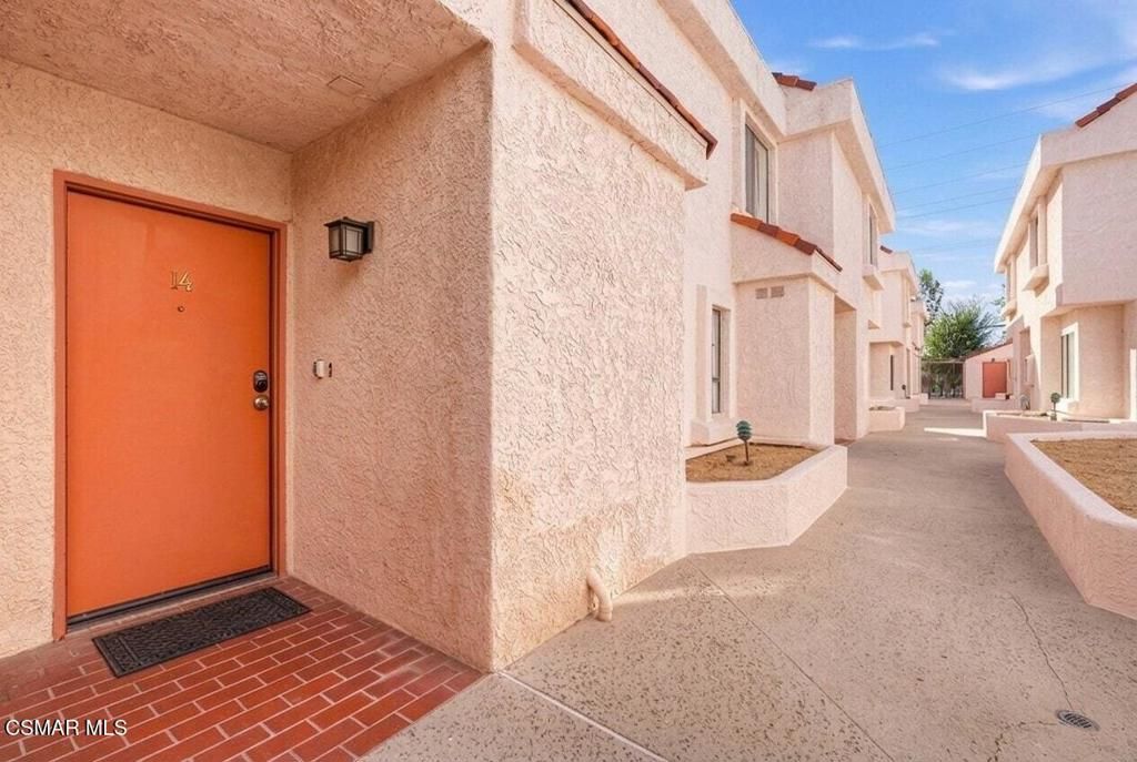 9906 Owensmouth Avenue 14, Chatsworth, CA 91311 — photo 4