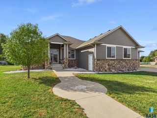 2813 W Stratton St Street, Sioux Falls, SD 57108