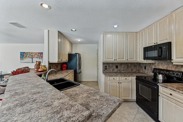17276 BALBOA POINT Way, Boca Raton, FL 33487