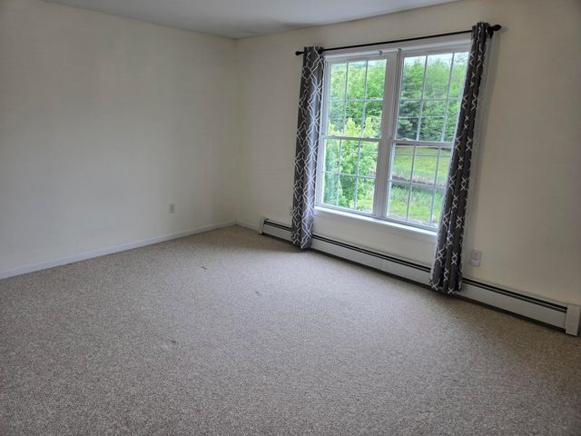 28 Owens Dr Unit 24, Swanzey, NH 03446