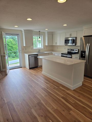28 Owens Dr Unit 24, Swanzey, NH 03446