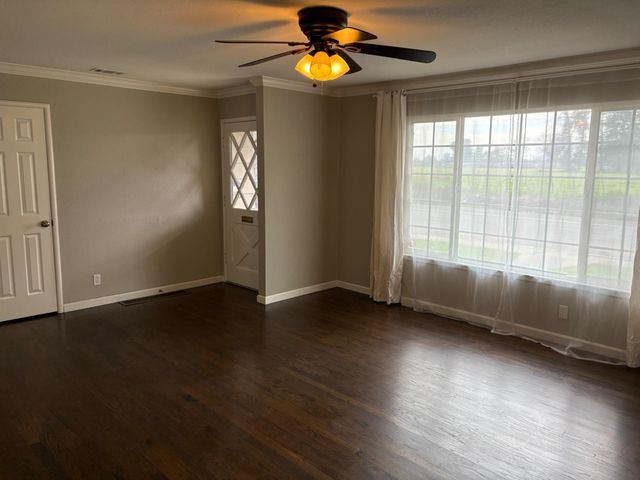 2005 E Marshall, Turlock, CA 95380