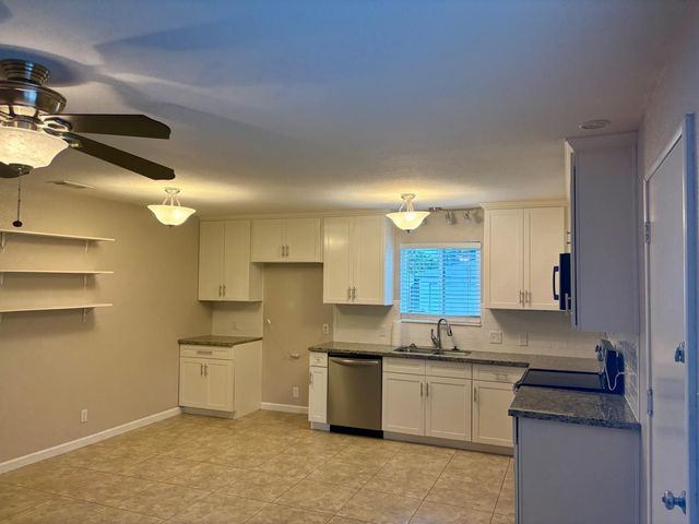 2005 E Marshall, Turlock, CA 95380