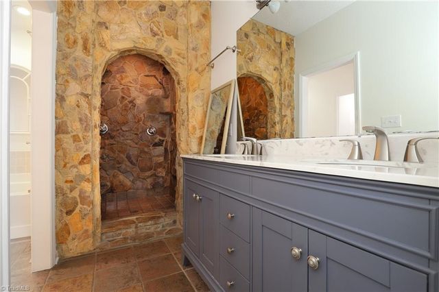 100 Woodstaff Road, Kernersville, NC 27284