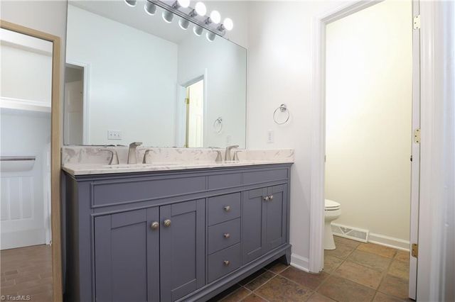 100 Woodstaff Road, Kernersville, NC 27284