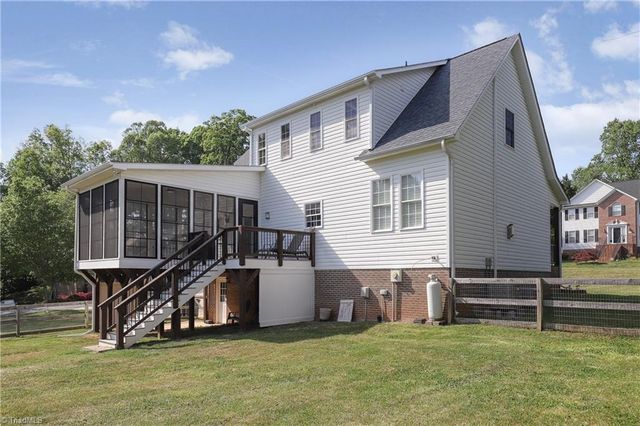 100 Woodstaff Road, Kernersville, NC 27284