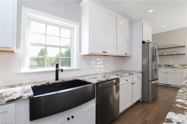 100 Woodstaff Road, Kernersville, NC 27284