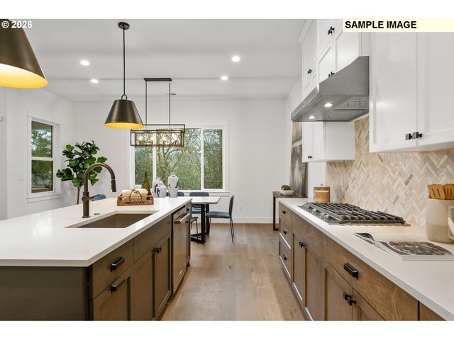 610 N Y St, Washougal, WA 98671