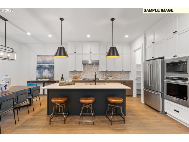 610 N Y St, Washougal, WA 98671