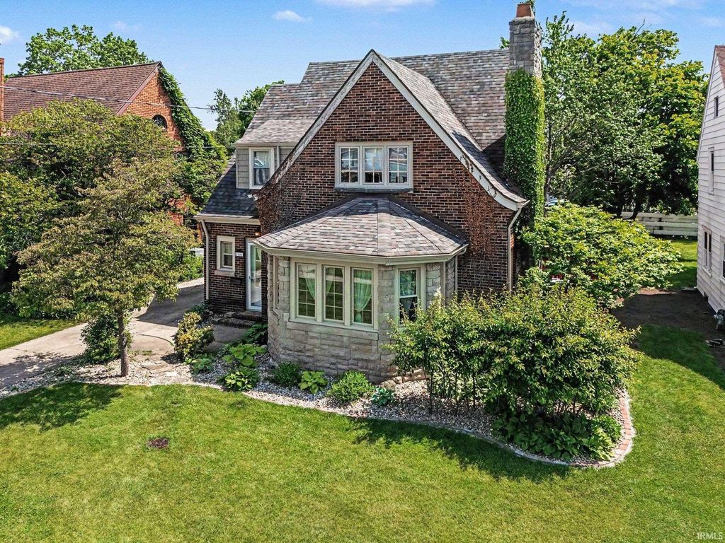 1146 Belmont Avenue, South Bend, IN 46615