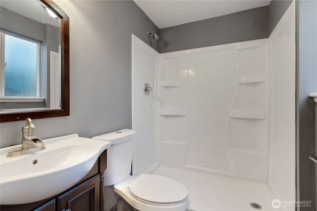 306 144th Street E, Tacoma, WA 98445