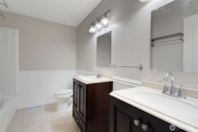 306 144th Street E, Tacoma, WA 98445