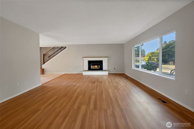 306 144th Street E, Tacoma, WA 98445