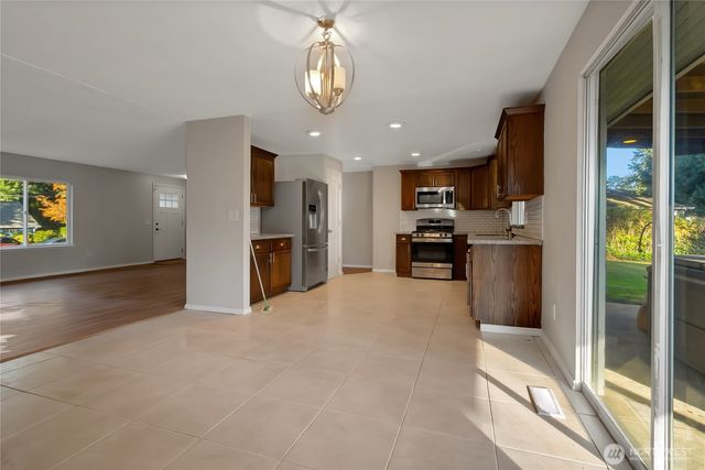 306 144th Street E, Tacoma, WA 98445