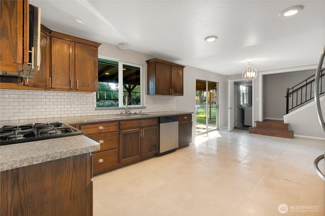 306 144th Street E, Tacoma, WA 98445