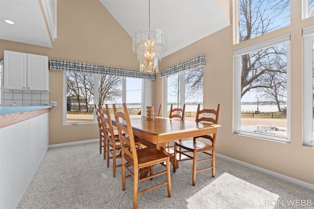 2087 Richardson Avenue, Holland, MI 49424