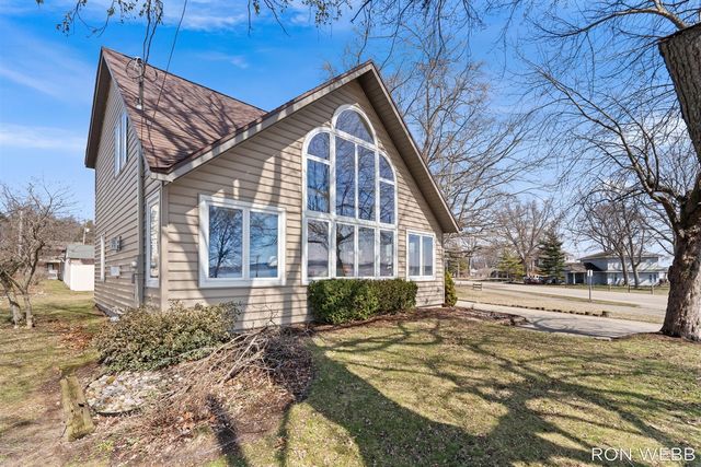 2087 Richardson Avenue, Holland, MI 49424