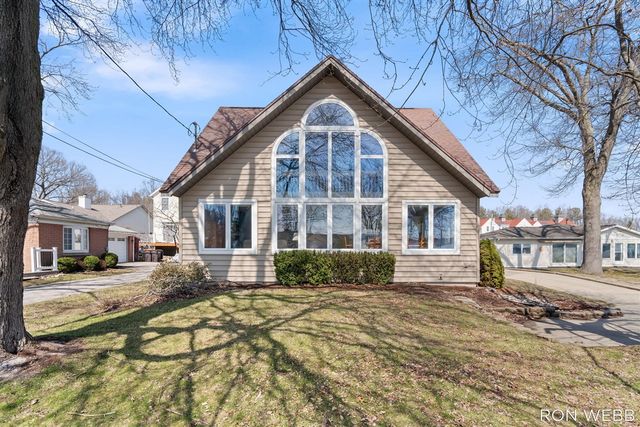 2087 Richardson Avenue, Holland, MI 49424