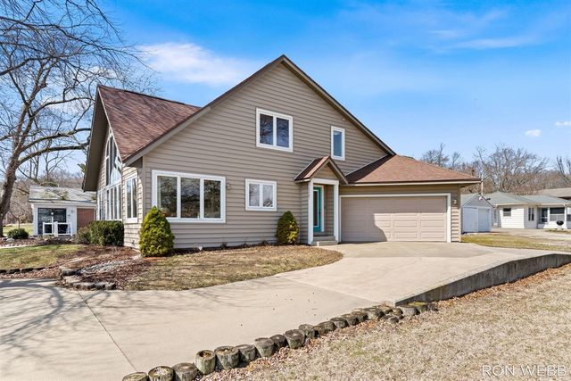 2087 Richardson Avenue, Holland, MI 49424