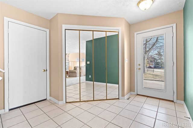 2087 Richardson Avenue, Holland, MI 49424