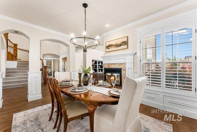 3716 W Quail Hollow Ct, Boise, ID 83703