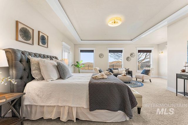 3716 W Quail Hollow Ct, Boise, ID 83703