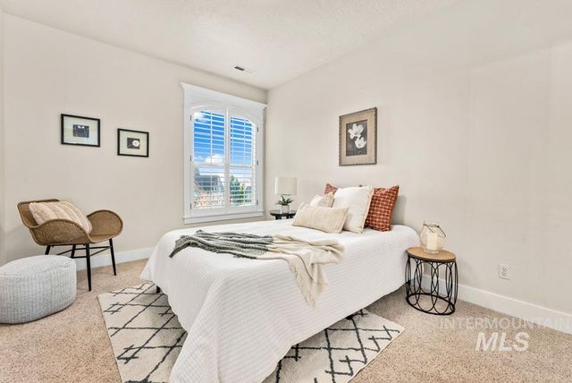 3716 W Quail Hollow Ct, Boise, ID 83703