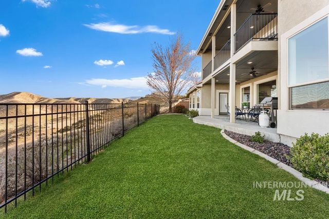 3716 W Quail Hollow Ct, Boise, ID 83703